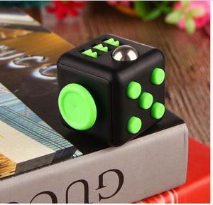 3.3cm Cube With Button Anti Irritability Toy Stress Relief for Adults and Children Vinyl Desk Toy